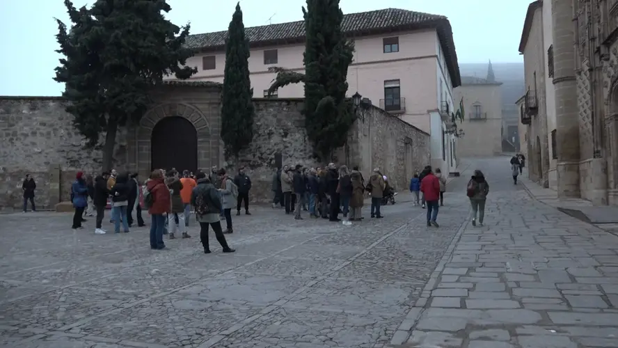 Baeza bate récord de visitantes en el puente de la Constitución