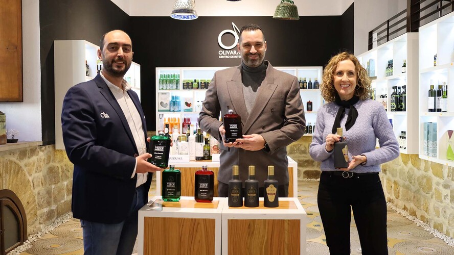 Verde Esmeralda se une a los socios del centro de interpretación «Olivar y Aceite»