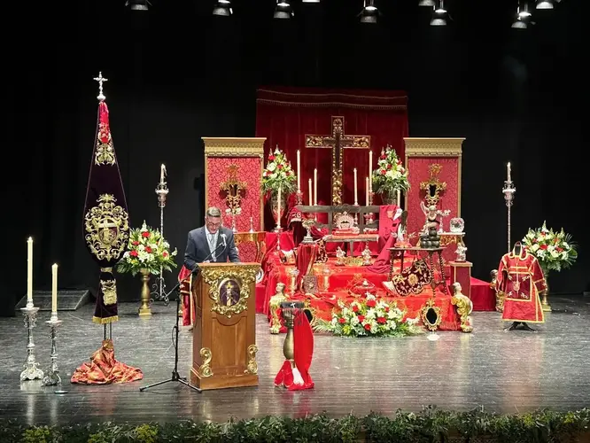 Damián Cruz protagoniza el LV Pregón de la Semana Santa de Baeza 2 Damian Cruz jpg