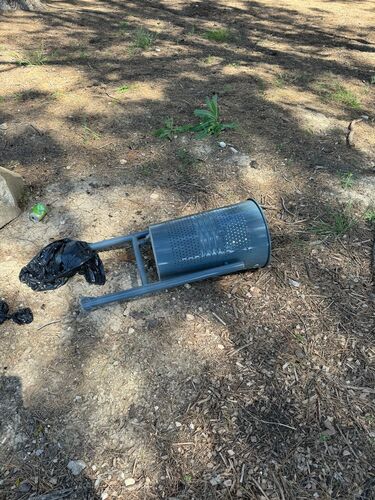 El Ayuntamiento de Úbeda denuncia actos vandálicos contra el Bosquete de Plazorita 2 actos vandalicos 6