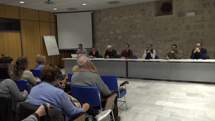 Baeza inaugura los Consejos de Barrio