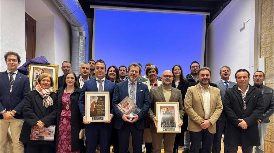«La Columna» de Baeza presenta su boletín cofrade Capitel en su edición XLVI