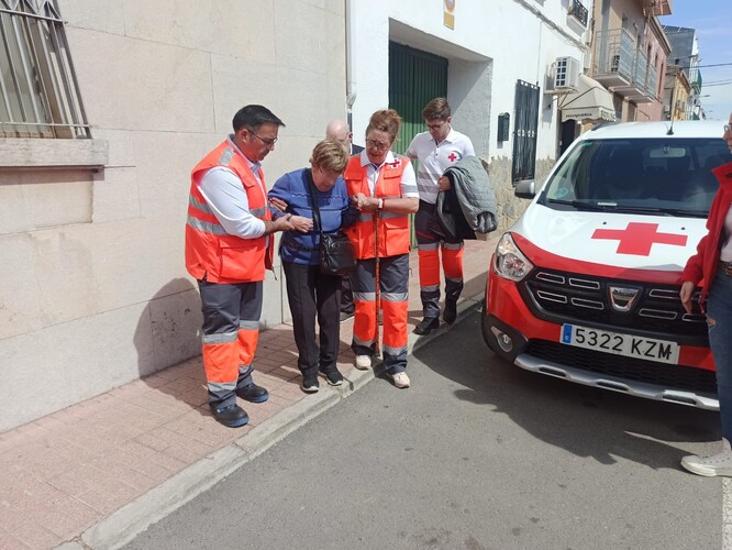 Los equipos de emergencia de Cruz Roja atienden en Jaén a 150 personas afectadas por el apagón