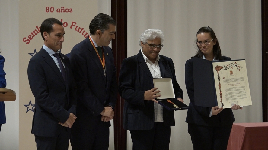Baeza concede la Medalla de Oro de la ciudad al Colegio Filipense