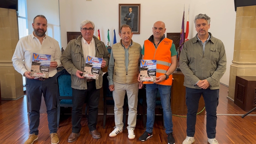 El Club de Montaña Aznaitín reconoce a las Instituciones su apoyo a las V Jornadas de Montaña