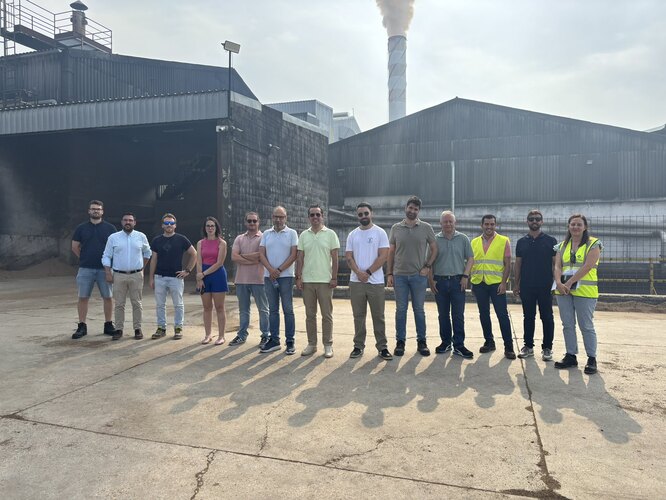 El alumnado de la microcredencial de la UNIA sobre generación de biogás y subproductos del olivar visita la orujera Bioland Energy