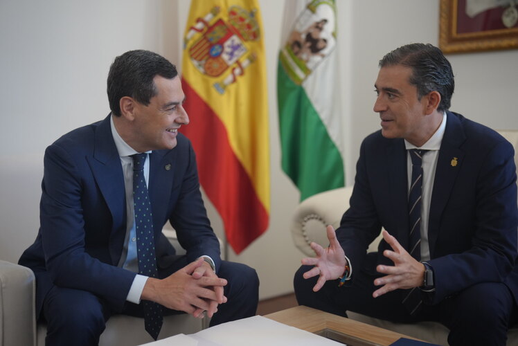 Juanma Moreno anuncia la creacion de un centro de emprendimiento en Baeza con una inversion de casi medio millon de euros 2