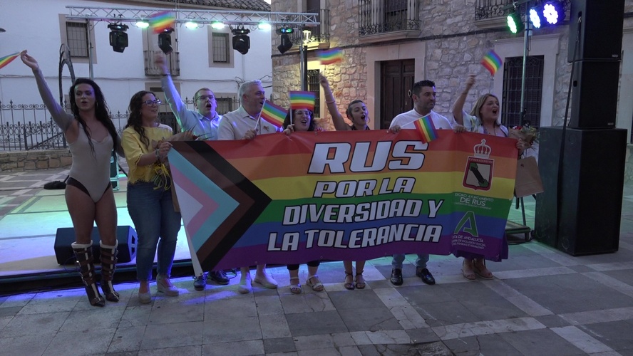 Rus celebra con orgullo su compromiso con la diversidad y la igualdad