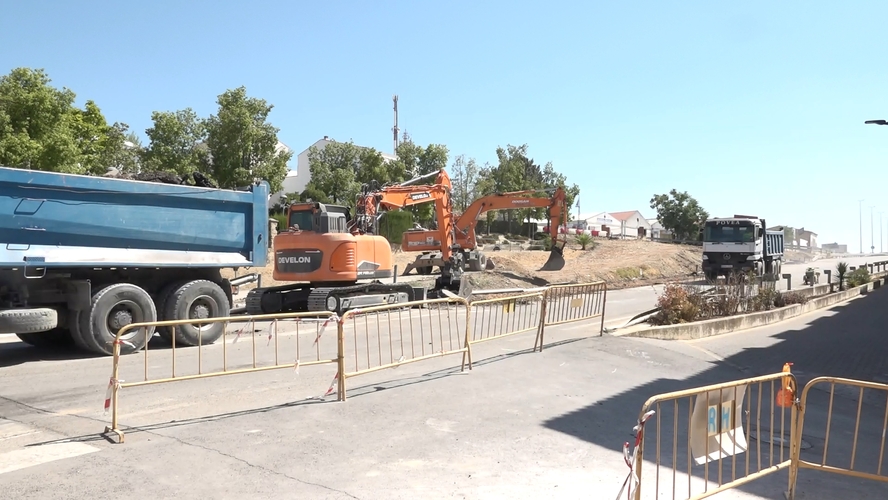 El Ayuntamiento de Torreperogil impulsa la adecuación de la N-322 y calles adyacentes con inversión municipal y fondos estatales