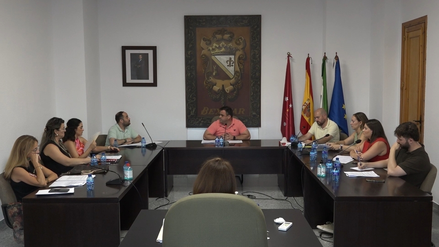 La Justicia archiva la causa contra el alcalde de Begíjar y siete concejales