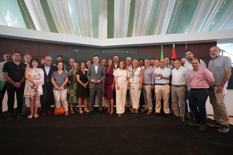 Moreno garantiza en un acto con agricultores en Jaén su oposición a cualquier recorte de la PAC «venga de donde venga”