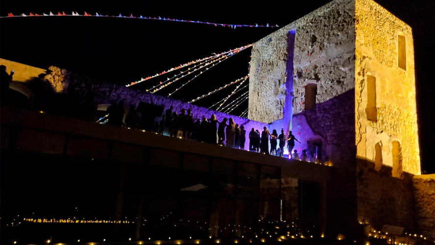 El ciclo «Paseos a la Luz de las Velas» invita a redescubrir los castillos de la provincia en estas noches de verano