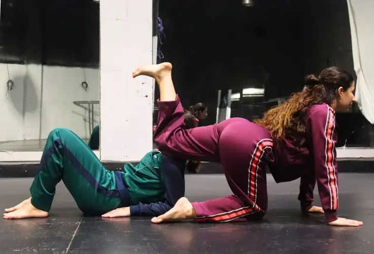 UNIAdanzaBaeza presenta los espectáculos de danza La gloria y Montar un cuerpo en la Sede Antonio Machado de Baeza