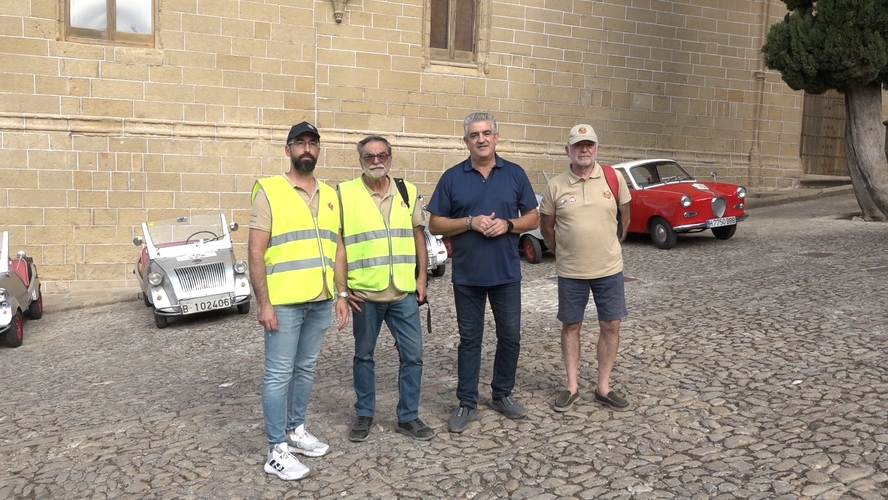 Baeza acoge el I Encuentro de Minicoches Biscuter Jaen Paraiso Interior 2.11.1