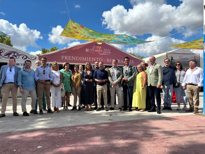 Dominguez subraya desde Ubeda la confianza de la provincia en Juanma Moreno con 5.000 avales