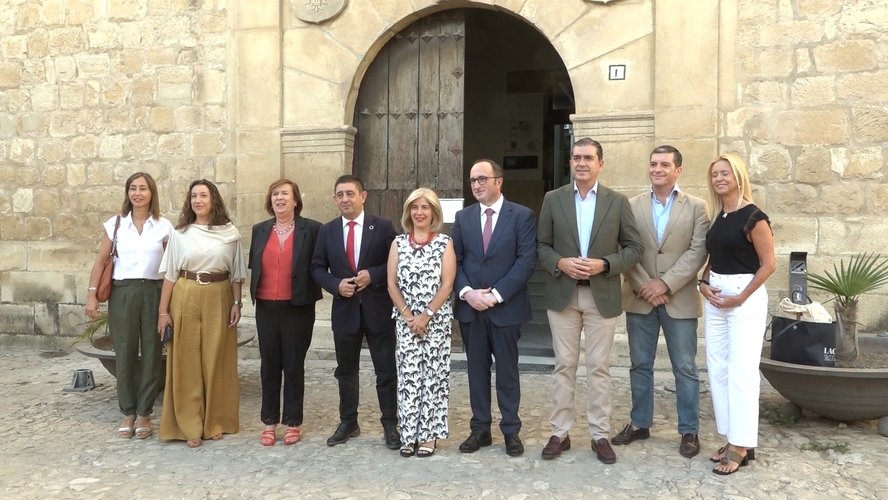 La FAMP impulsa el debate sobre el turismo sostenible y el patrimonio en Úbeda