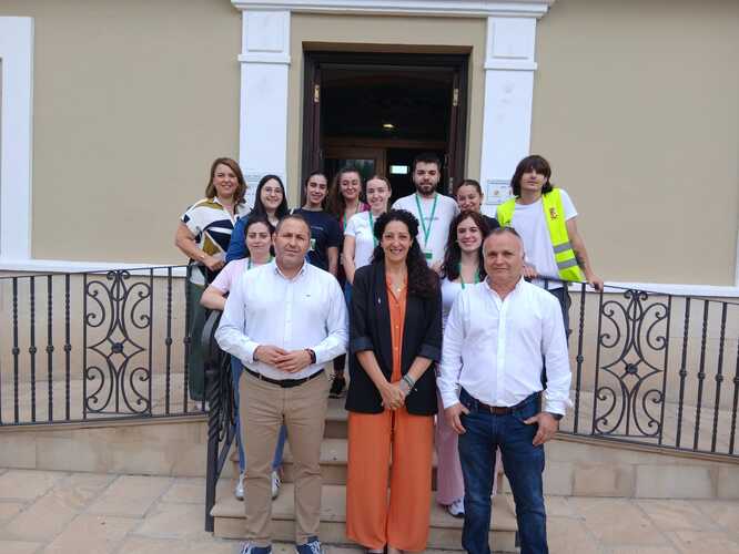 La Junta de Andalucia impulsa 13 contrataciones en Ibros con una inversion de 226.000 euros en programas de empleo local