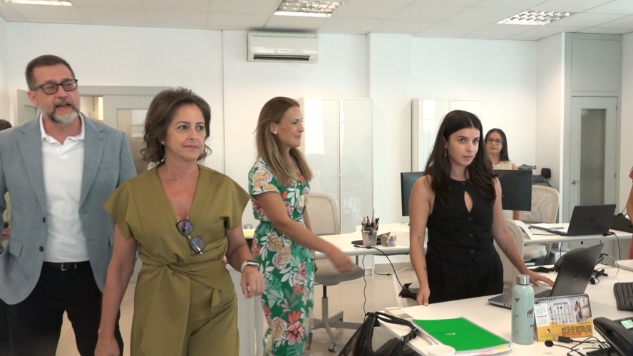 La Junta de Andalucía refuerza su apuesta por la innovación ambiental en Jaén con la visita de Catalina García a Grupo Consule