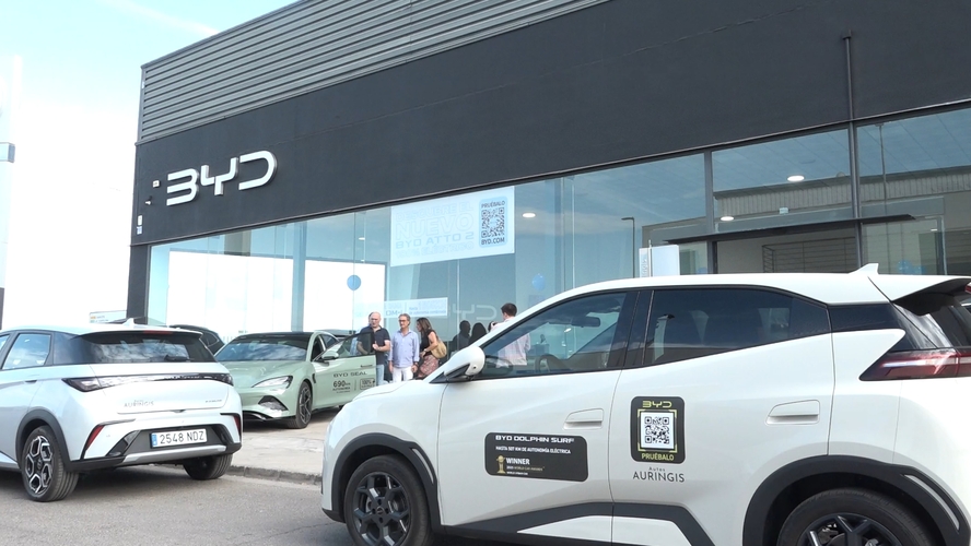 Ubeda estrena concesionario BYD con la presentacion de su nuevo modelo hibrido 1.37.1