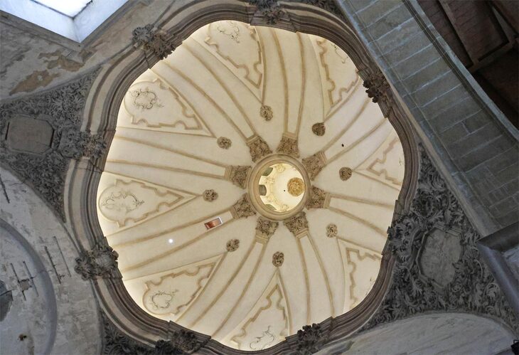 La cúpula barroca de la Iglesia de San Lorenzo de Úbeda vuelve a brillar