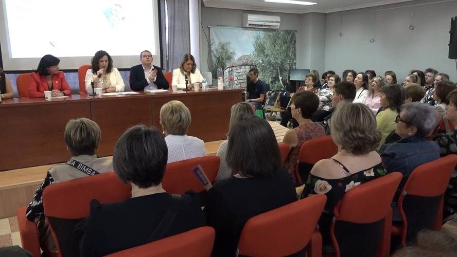 Rus bate récord de asistencia en su VI jornada de la Mujer Rural