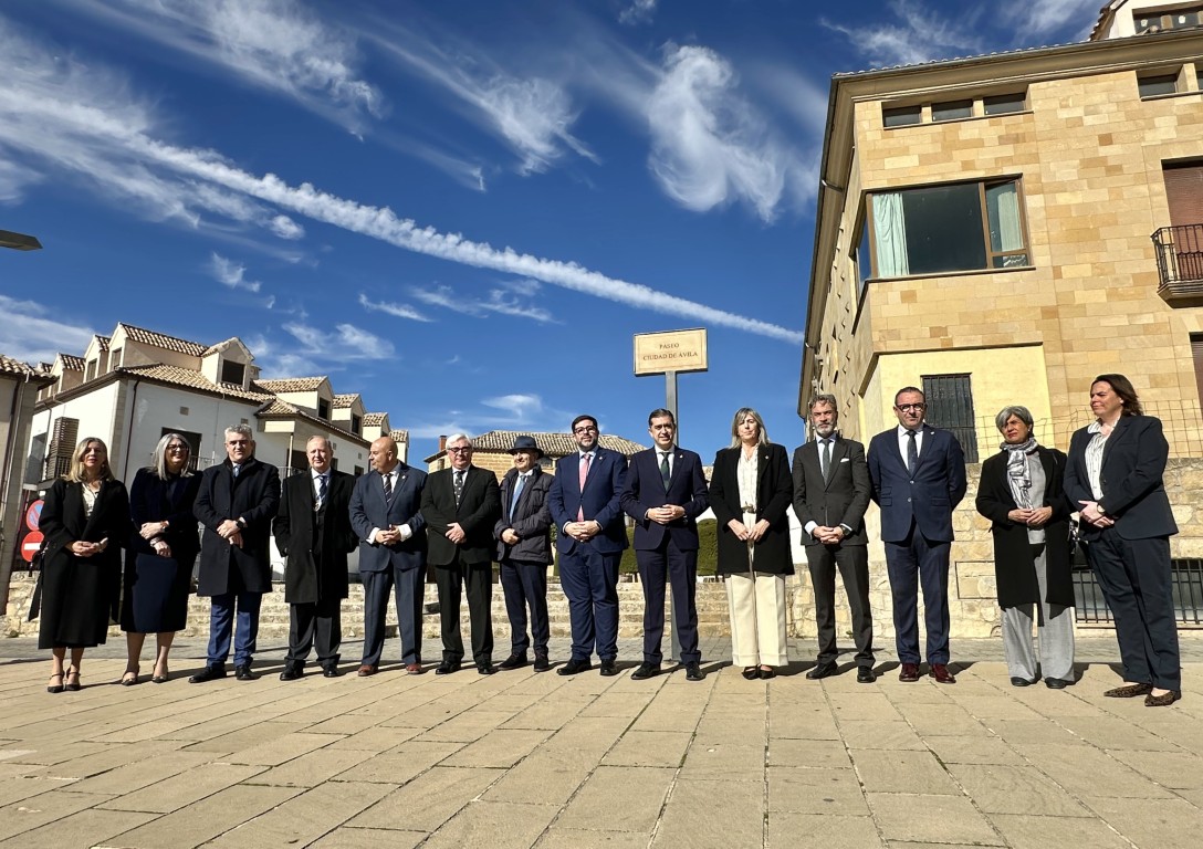 Baeza dedica un paseo a su hermana ciudad de Ávila