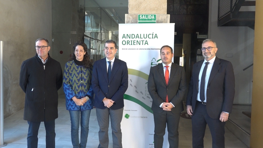 Baeza inaugura las nuevas oficinas de Andalucía Orienta en el Antiguo Cuartel de Sementales