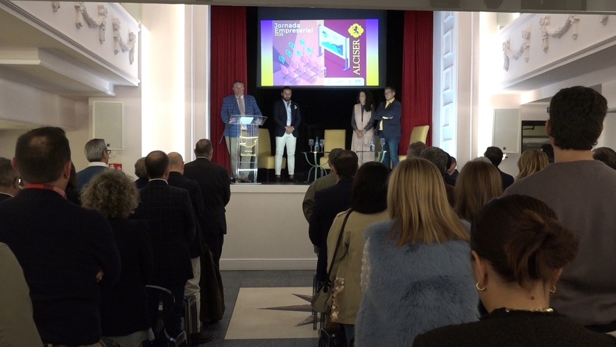 La II Jornada Empresarial de ALCISER reúne en Úbeda a referentes del comercio, la hostelería y el ocio 2 La II Jornada Empresarial de ALCISER reune en Ubeda a referentes del comercio la hosteleria y el ocio Minuto de Silencio 1.38.1