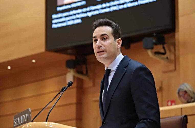 Latorre reitera que es el PP el que tiene que hablar con su grupo para que se retire la primera propuesta de la PAC