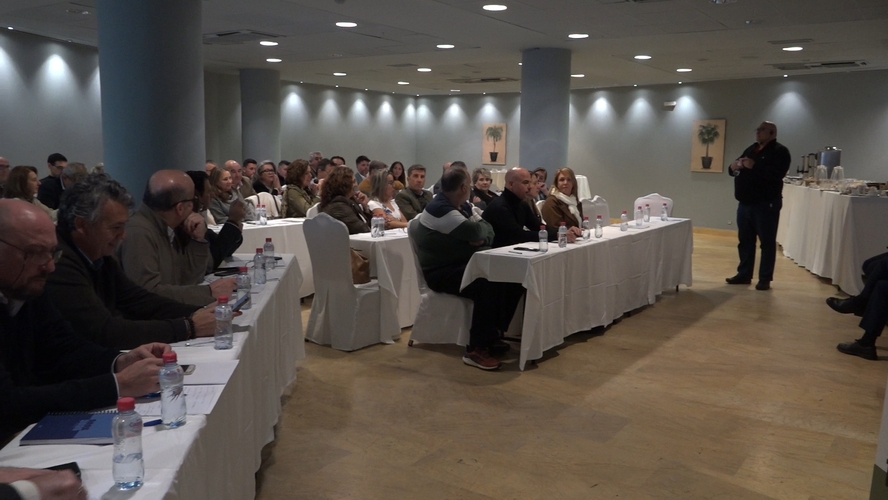 TurJaén reúne a más de 60 empresas en Baeza para analizar los retos del turismo provincial