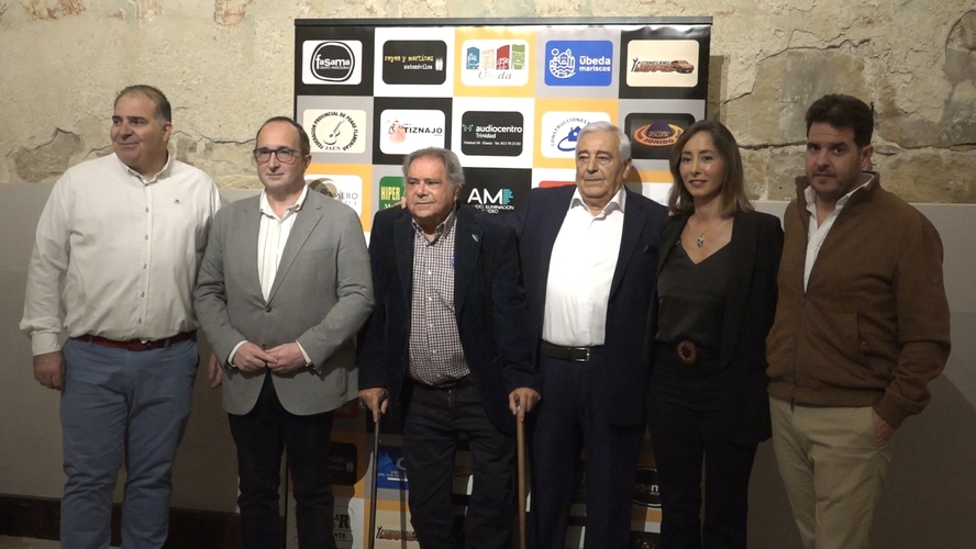 Úbeda rinde homenaje a Calixto Sánchez en el Día Internacional del Flamenco