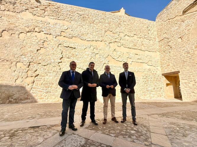 La Junta culmina la restauración del paño de la muralla de Baeza localizado en la calle Sacramento