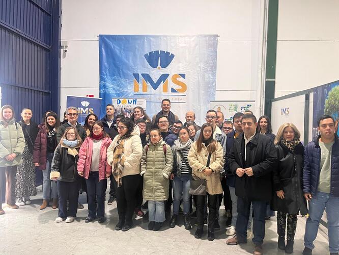Reyes destaca el compromiso de empresas como IMS Control Industrial por la contratación de personas con diversidad funcional