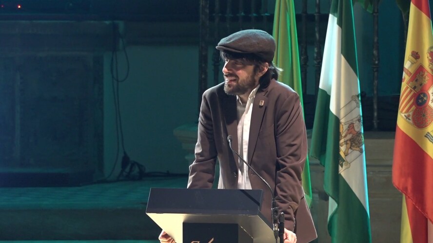 David Uclés conquista el Premio Nadal con «La ciudad de las luces muertas»