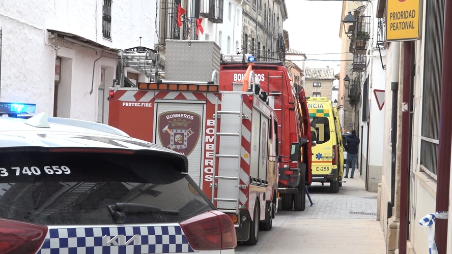 El alcalde de Baeza sufre un accidente en su vivienda por un presunto fallo en el ascensor