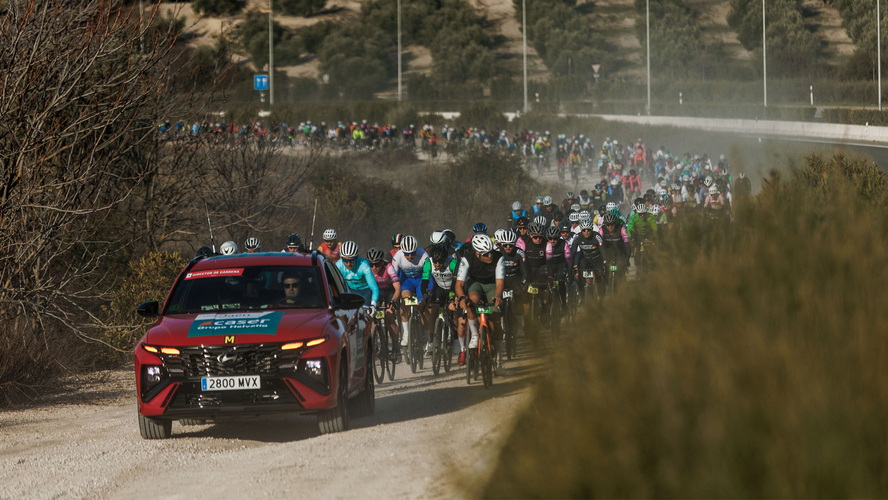 Dos superpotencias de las clásicas debutarán en la Clásica Jaén Paraíso Interior 5 La Gran Fondo Jaen Paraiso Interior congrego un millar de participantes en 2025