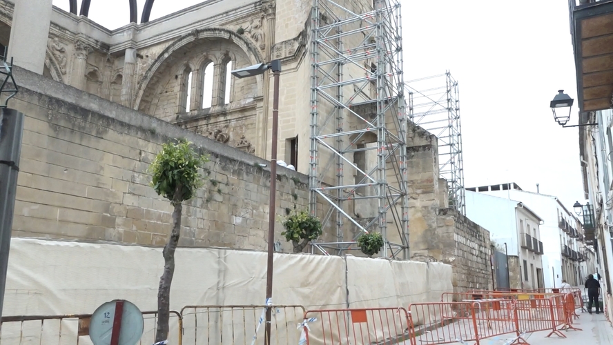 Comienzan las obras de urgencia para frenar el deterioro de la capilla de los Benavides en Baeza