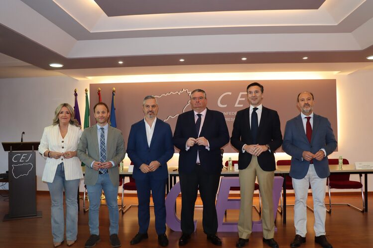 Juan Bravo presenta a la CEJ las propuestas del PP en materia de autónomos