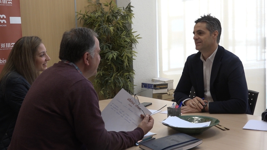 Diputación y ABISC refuerzan su colaboración para impulsar el tejido empresarial de Baeza