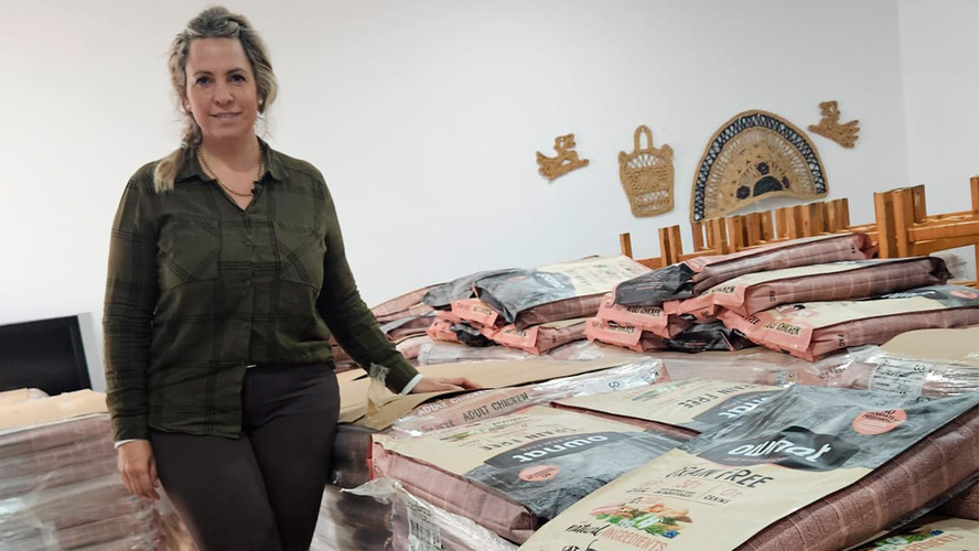 Úbeda garantiza la alimentación de las colonias felinas durante más de dos meses