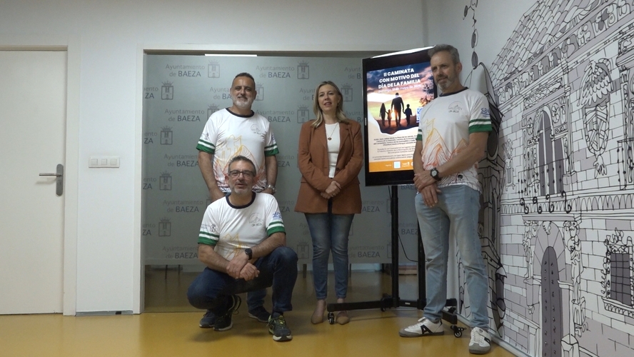 Baeza celebra la II Caminata del Día de la Familia 3 Baeza celebra la II Caminata del Dia de la Familia 1.10.1