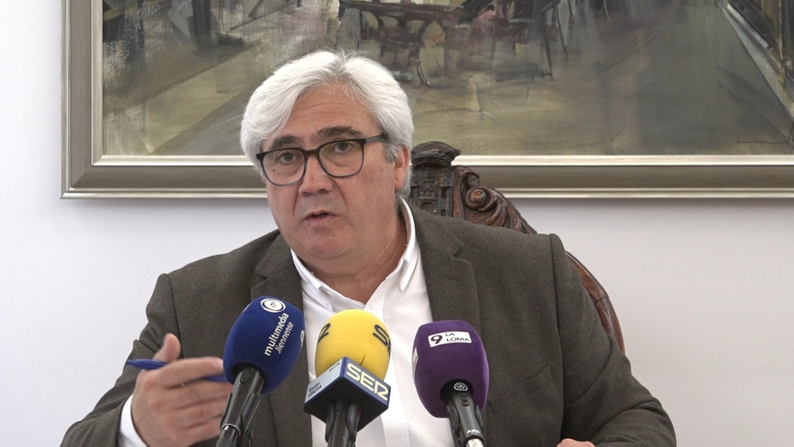 Bartolomé Cruz destaca que los presupuestos de 2026 para Baeza apuestan por las inversiones y la formación