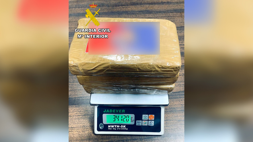 Detenido en Baeza un hombre con 3,4 kilos de cocaína en su vehículo