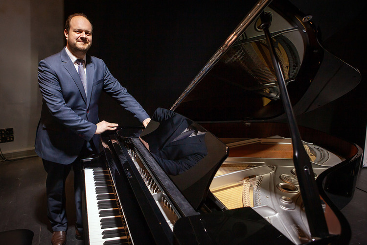 Diecinueve pianistas participarán en la segunda prueba eliminatoria del 67º Premio “Jaén” de Piano 3 Diecinueve pianistas participaran en la segunda prueba eliminatoria del 67o Premio Jaen de Piano