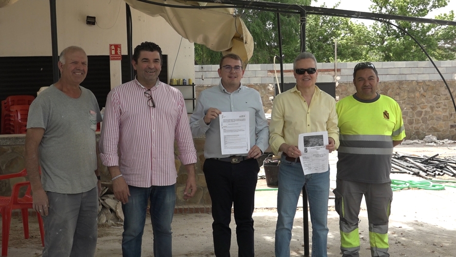 El Ayuntamiento de Rus moderniza el recinto de la piscina para ofrecer servicio durante todo el año