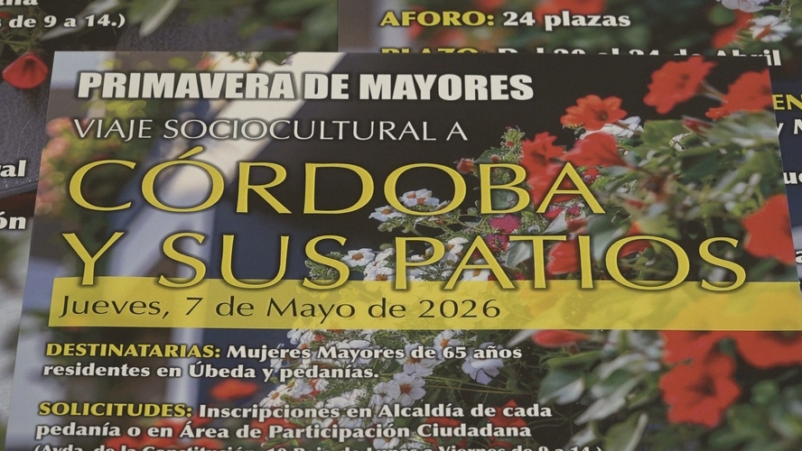 Las areas de Mayores e Igualdad de Ubeda fomentan la convivencia femenina con una visita gratuita a los Patios de Cordoba 1.15.1