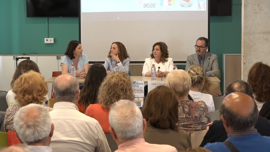Pacientes, familias e instituciones se unen en Úbeda para visibilizar la realidad del Parkinson 2 Pacientes familias e instituciones se unen en Ubeda para visibilizar la realidad del Parkinson 1.24.1