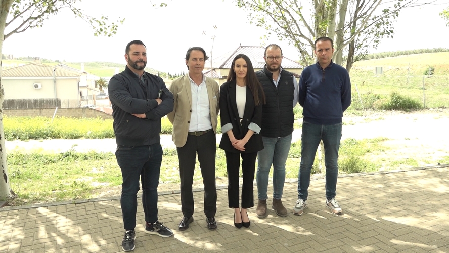 Benito Morillo denuncia en Málaga que las políticas del bipardismo frenan el desarrollo socio-económico de Jaén 2 Vox y el sindicato Solidaridad denuncian en Ubeda el atropello al sector olivarero por las politicas europeas 1.59.1