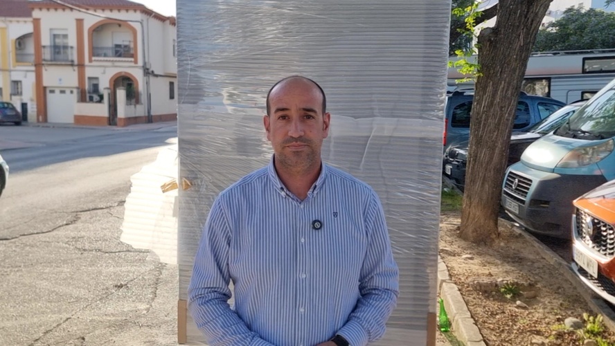 El PSOE de Baeza saca pecho de las nuevas pantallas informativas que se están instalando