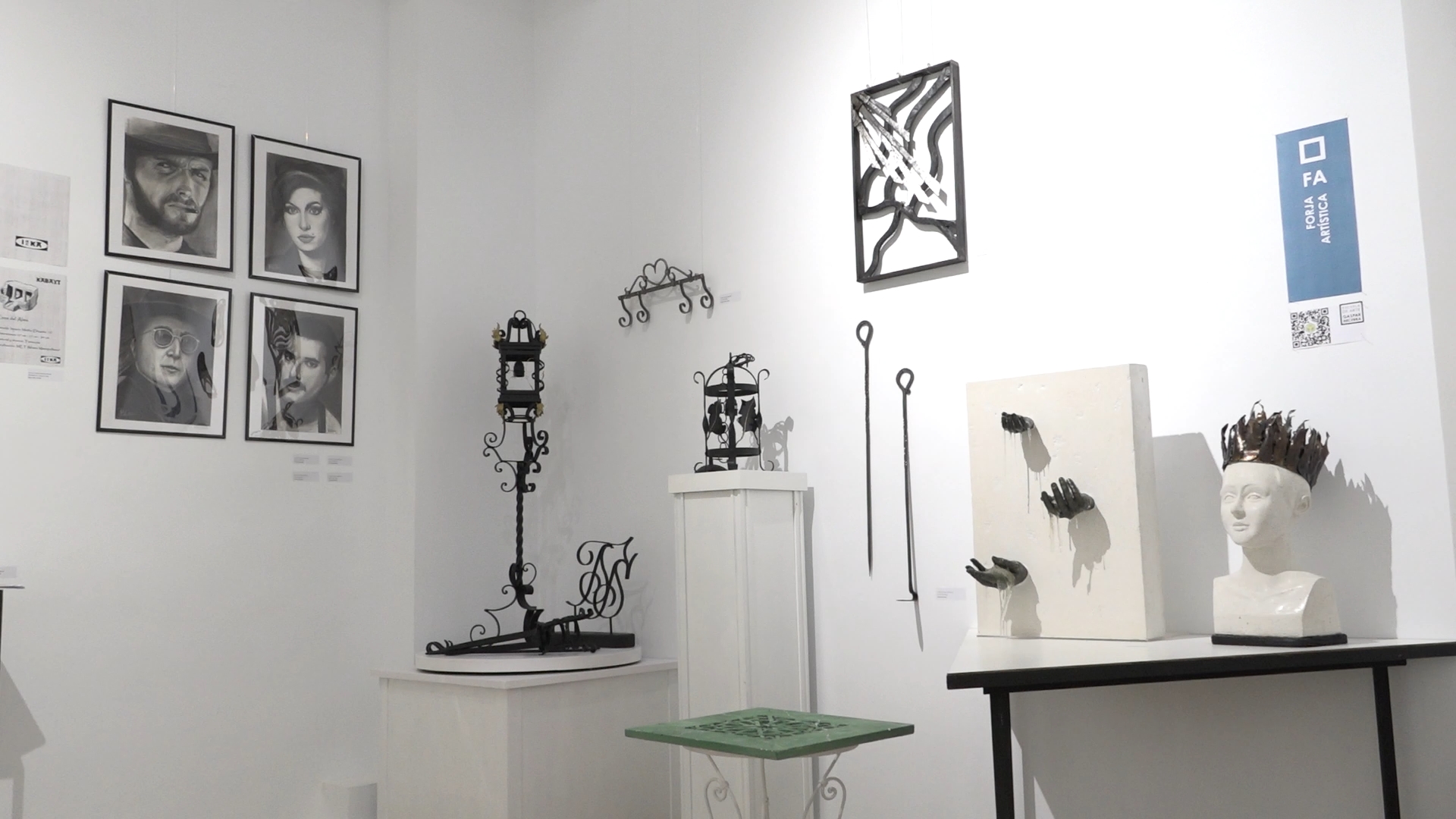 La Escuela de Arte Gaspar Becerra muestra el talento de su alumnado en una triple exposicion en Baeza2 1.58.1